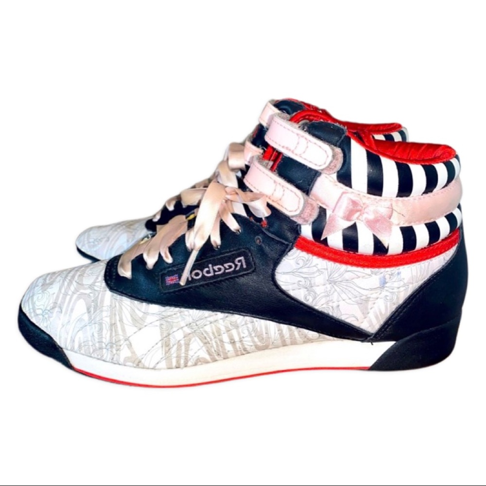 Ladies Hightop Reebok Classics